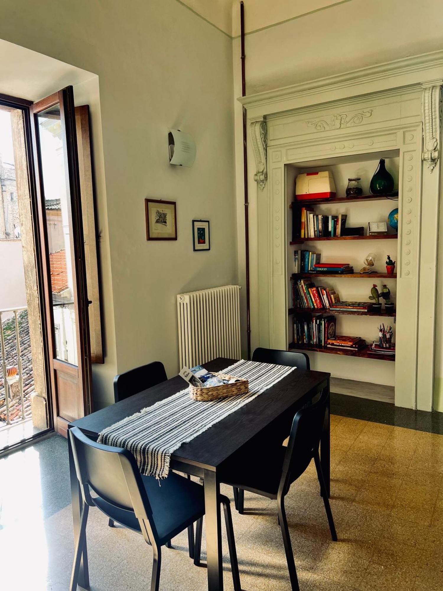 Regina D'Aragona Casa Vacanze ซุลโมนา ภายนอก รูปภาพ