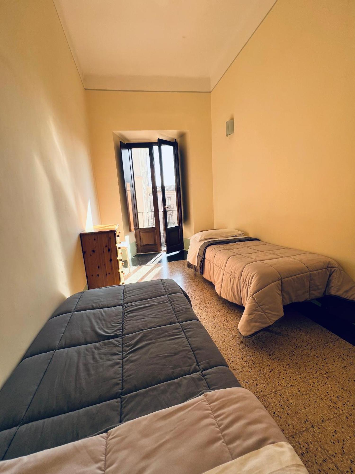 Regina D'Aragona Casa Vacanze ซุลโมนา ภายนอก รูปภาพ